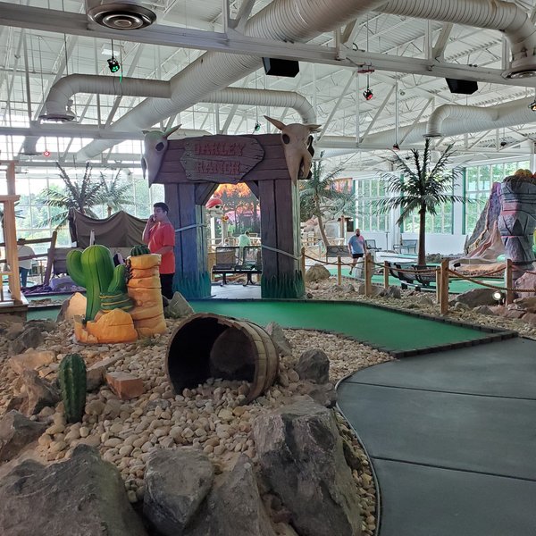 Hollywood Connection Family Fun Center photo 4