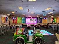 Chuck E. Cheese photo 3