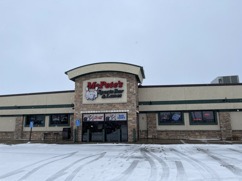 McPete's Sports Bar & Lanes