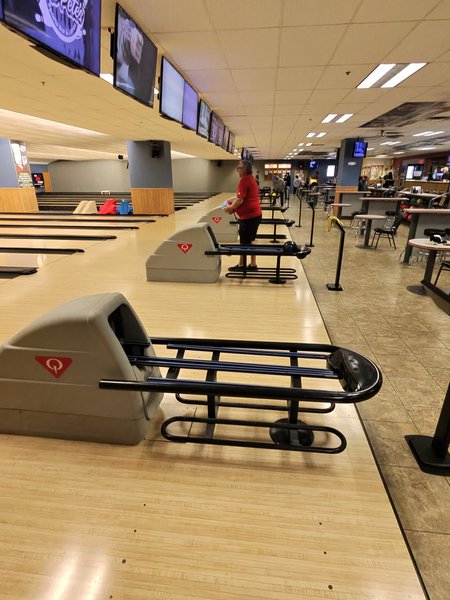 McPete's Sports Bar & Lanes photo 5