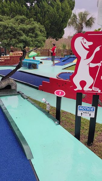 Goofy Golf photo 2