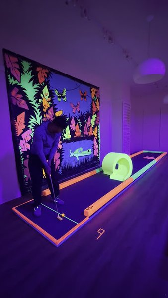 Glow Golf photo 5