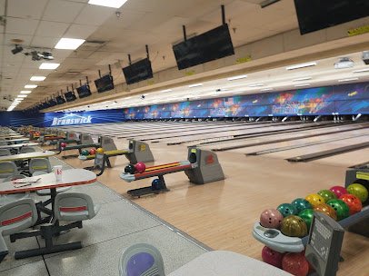 Bowlero Fontana