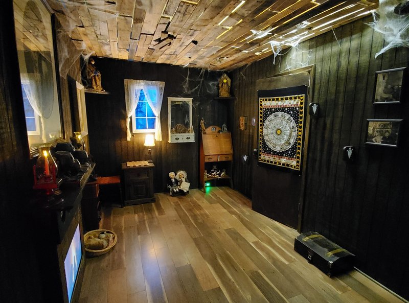Lock, Clock, and Peril Escape Rooms photo 5