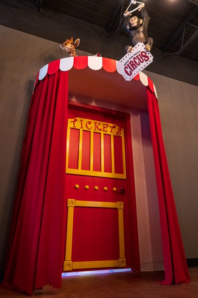 Legendary Escape Rooms & Axe Throwing photo 2