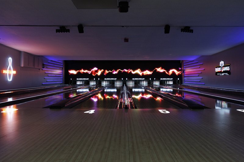 Park Lanes Bar & Grille photo 3