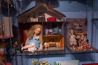 Susan Quinlan Doll & Teddy Bear Museum & Library