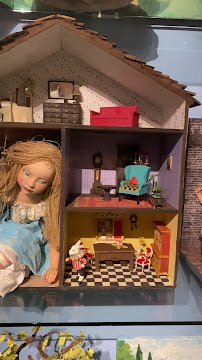 Susan Quinlan Doll & Teddy Bear Museum & Library photo 2