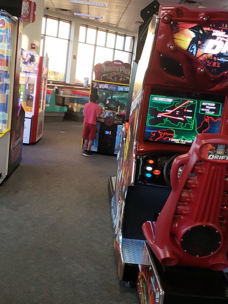 Chuck E. Cheese photo 5