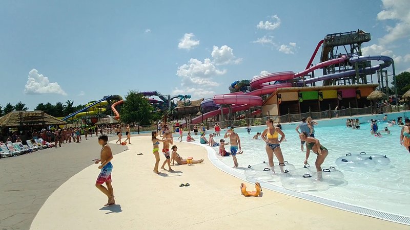 Lost Island Waterpark photo 2