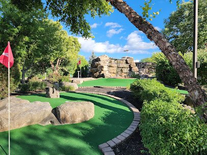 Hazzards Mini Golf photo 5