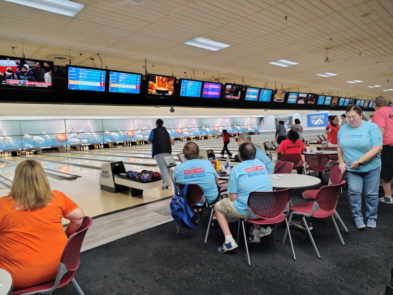 Olathe Lanes East Bowling Center photo 3