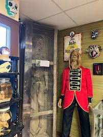 House of Oddities and Curious Goods photo 3