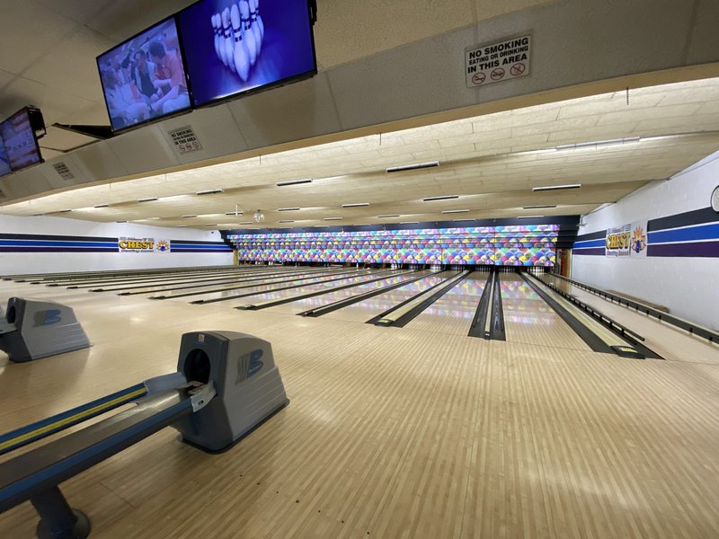 Crest Bowling Lanes photo 3