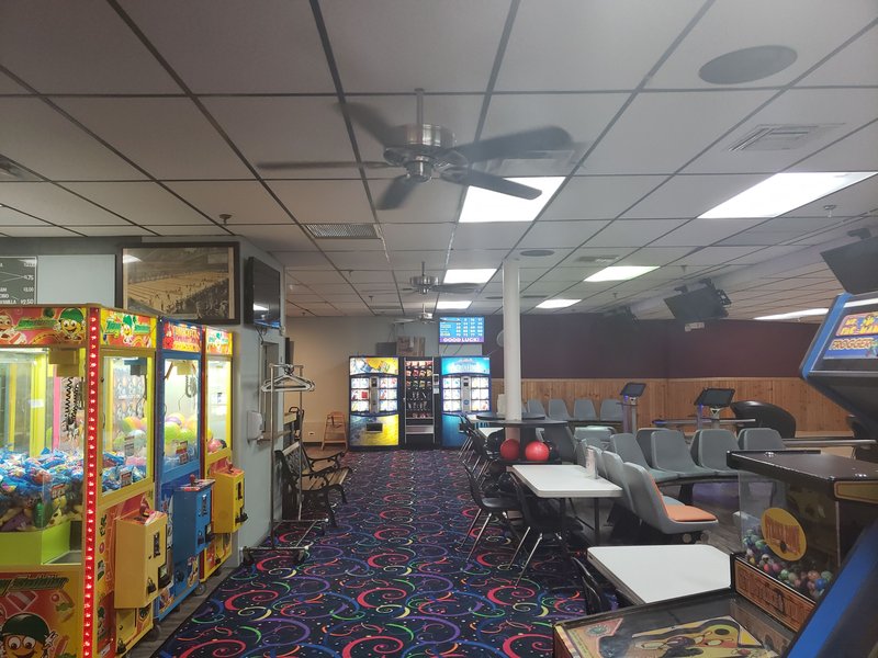 San-Dee Lanes of Malverne photo 4