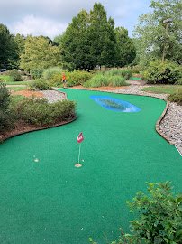 Colonial Park Putting Course photo 2