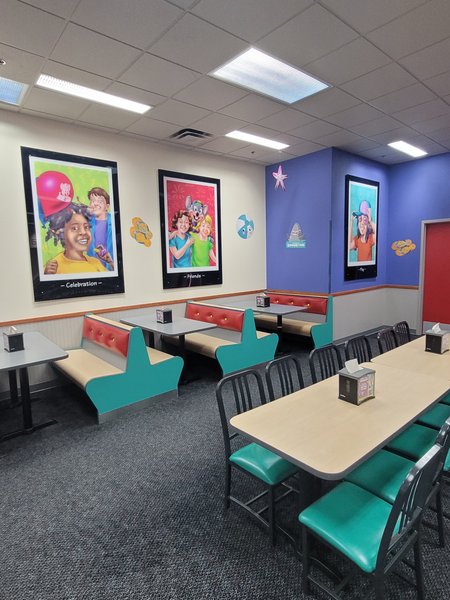 Chuck E. Cheese photo 6