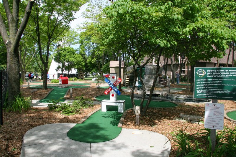 Adventure Falls Sprayground, Mini Golf & Sport Courts photo 3
