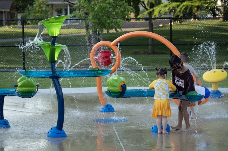 Adventure Falls Sprayground, Mini Golf & Sport Courts photo 5