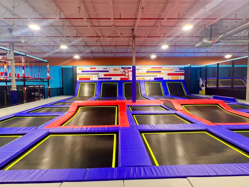 Soar N Bounce Trampoline & Adventure Park - Muskegon