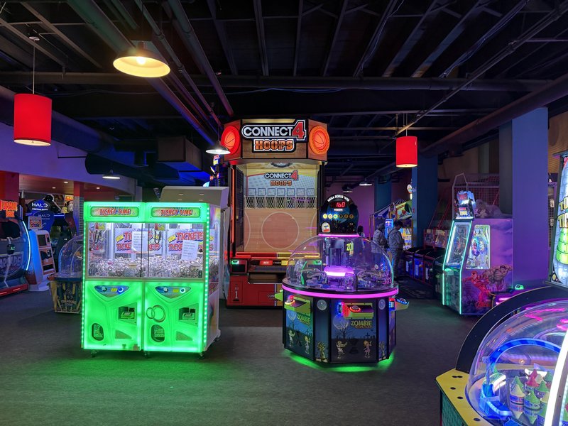 Colonial Bowling and Entertainment photo 3