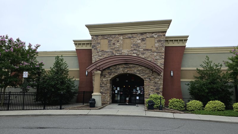 Colonial Bowling and Entertainment photo 4