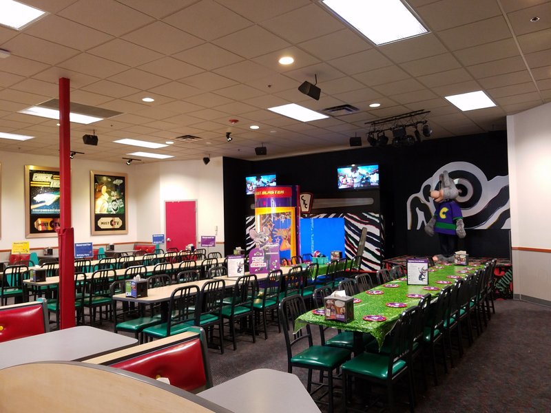 Chuck E. Cheese photo 3