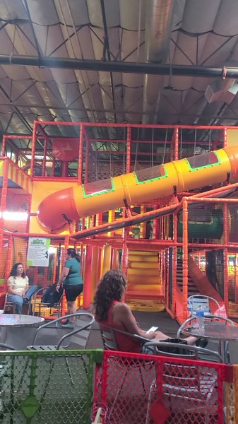 Party Kingdom photo 2