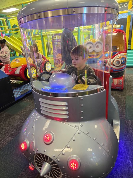 Chuck E. Cheese photo 6