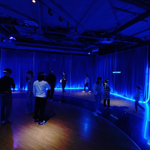 Verse Immersive Chicago photo 6