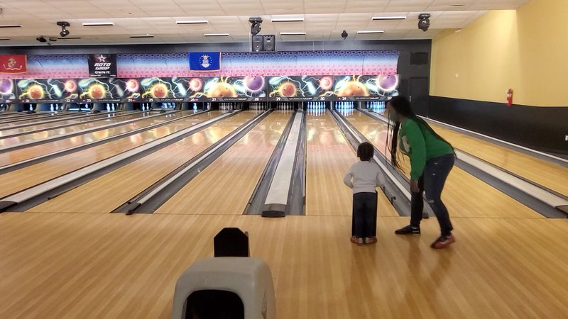 Mid County Lanes and Entertainment photo 2