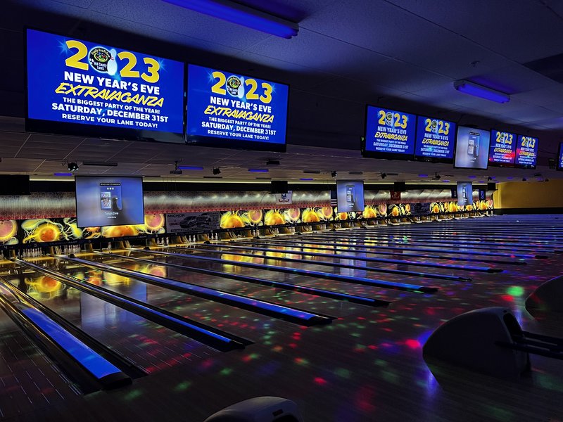 Mid County Lanes and Entertainment photo 4