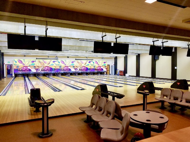 Mustang Lanes