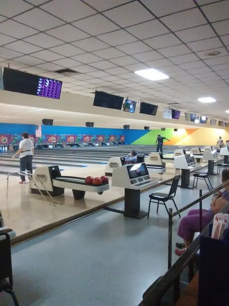 Plum Hollow Lanes photo 3