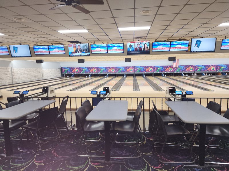 Plum Hollow Lanes photo 4