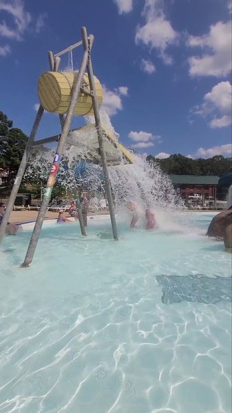 Splash Kingdom Timber Falls photo 2