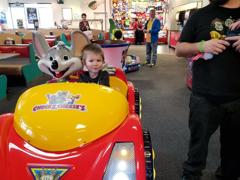 Chuck E. Cheese photo 3