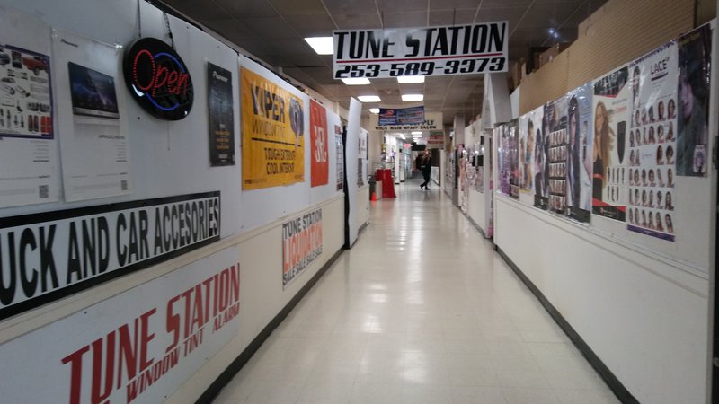 B & I Amusements photo 4