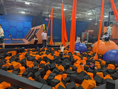 Sky Zone Santa Clarita photo 4