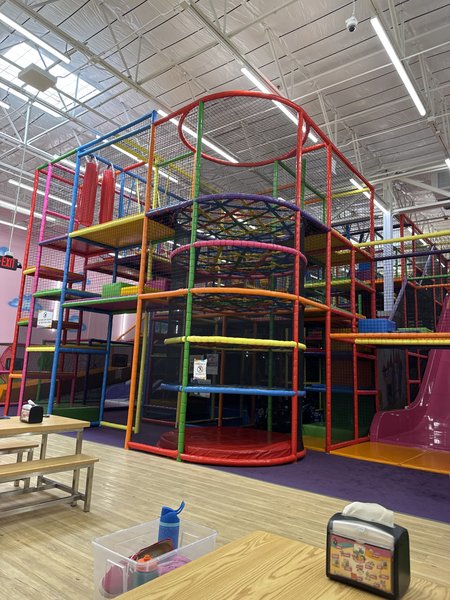 Kids Empire Aurora City Place