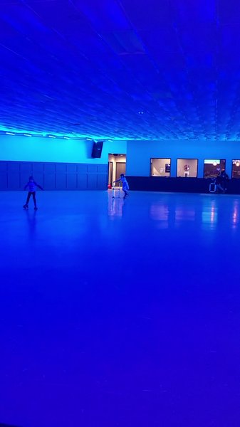 Korneli's on the Avenue: Family Entertainment Center photo 2