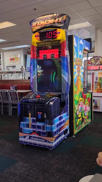 Chuck E. Cheese photo 2