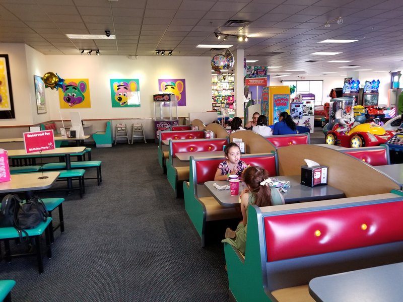 Chuck E. Cheese photo 3