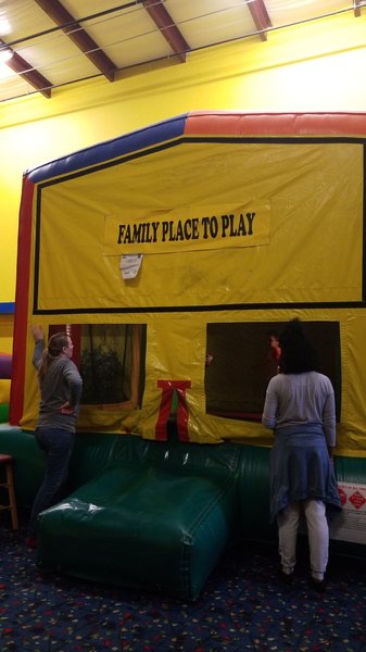 Family Place To Play Indoor Playground photo 3