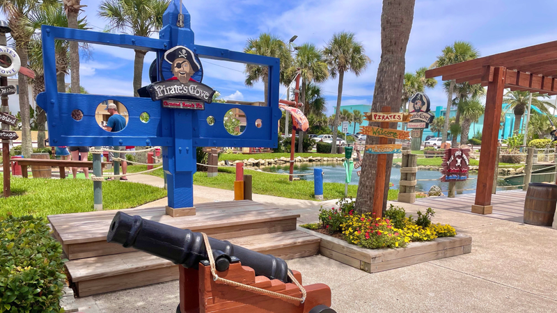Pirate's Cove Adventure Golf
