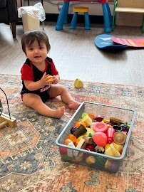 Family Room Chicago on Broadway photo 4