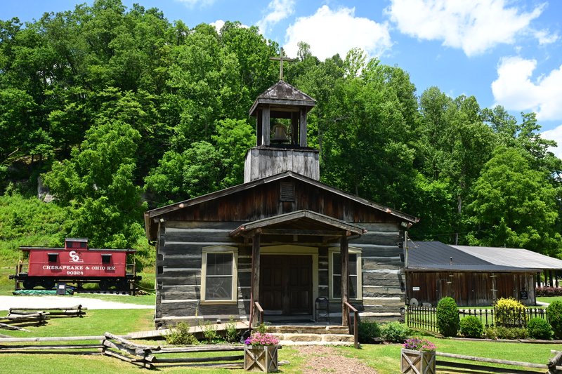 Heritage Farm Museum & Village photo 1