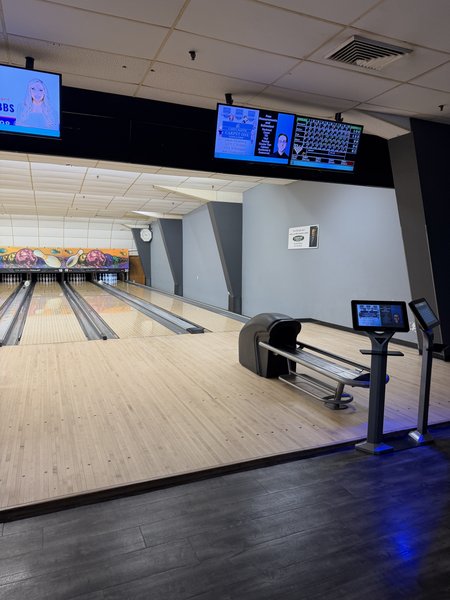 Old Orchard Lanes & Links photo 6