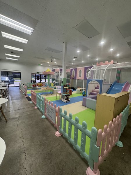 Lil Munchkins Indoor (Reservations Only) Playground LLC