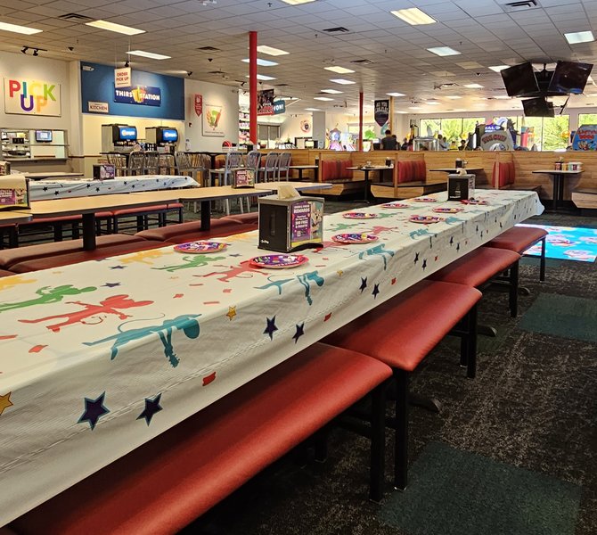 Chuck E. Cheese photo 1